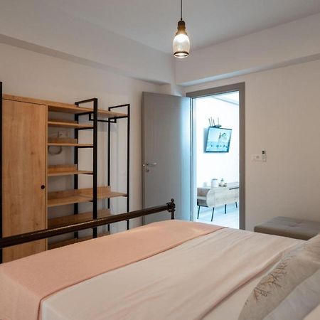 Aleksandra Apartments Sarandë Buitenkant foto
