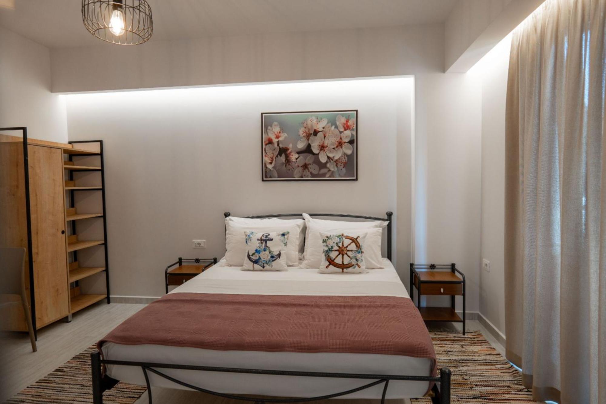 Aleksandra Apartments Sarandë Buitenkant foto