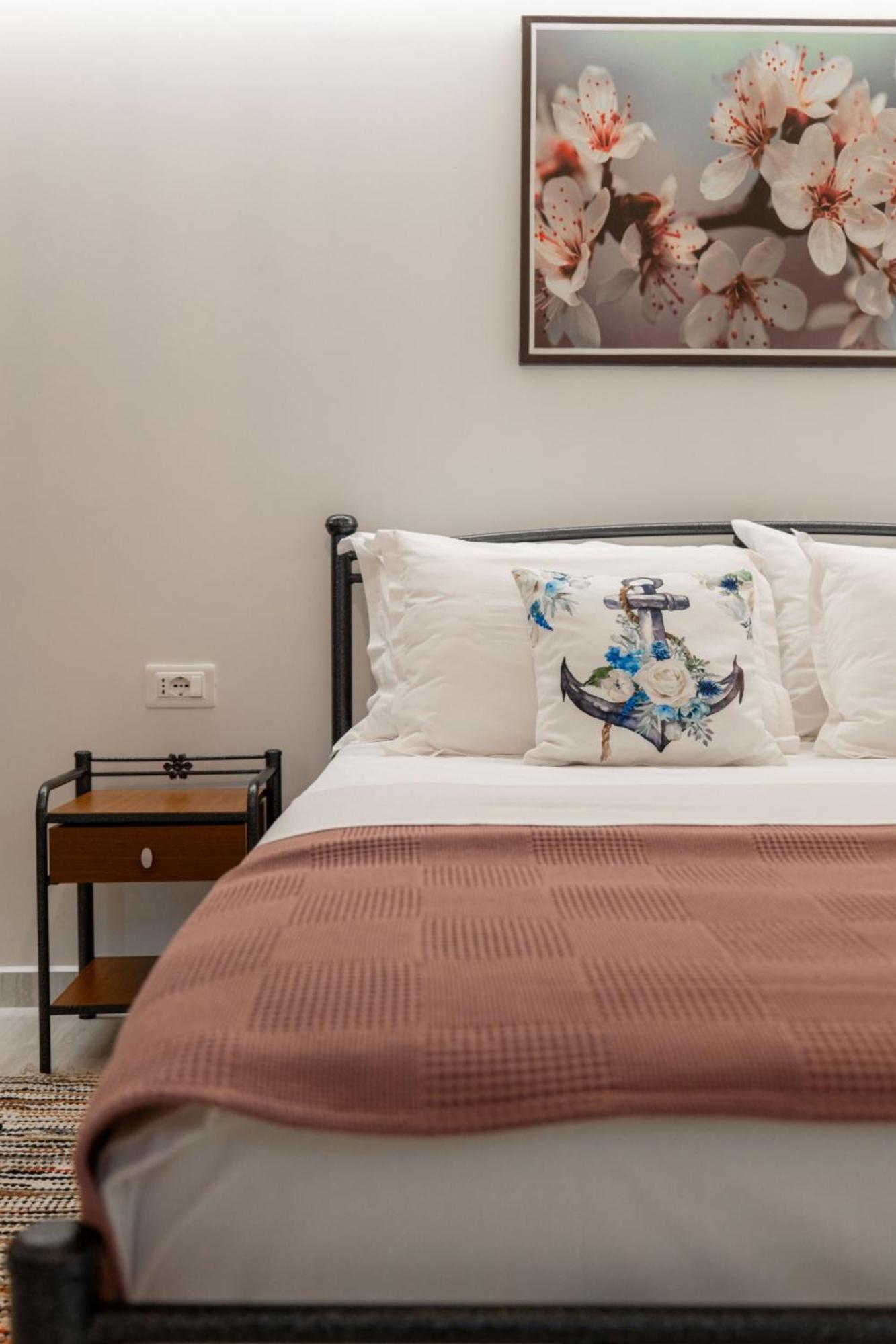 Aleksandra Apartments Sarandë Buitenkant foto