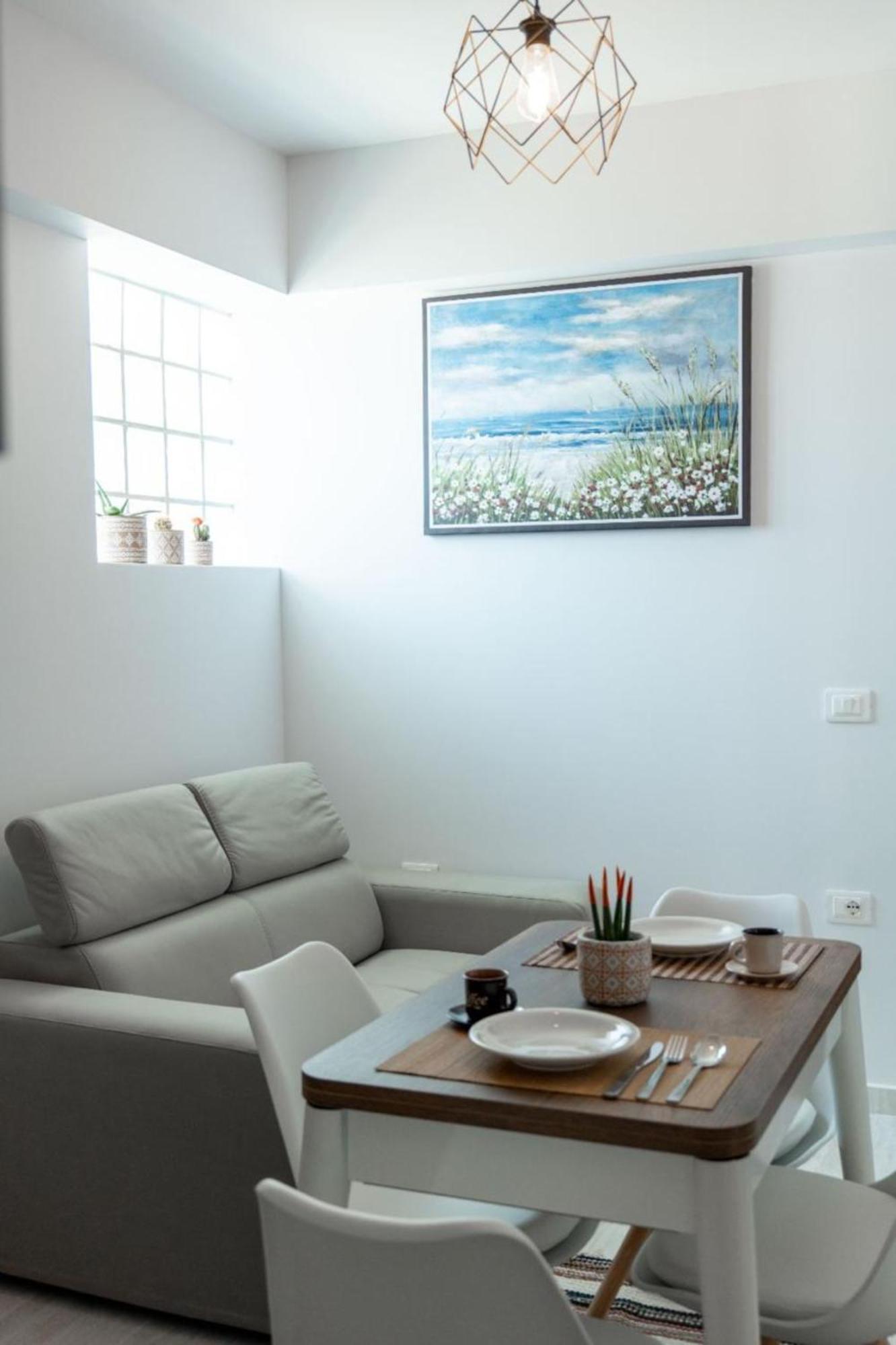 Aleksandra Apartments Sarandë Buitenkant foto